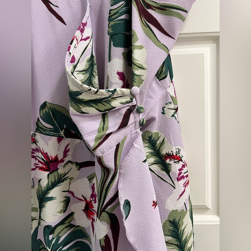 Jennifer Lopez Purple Floral Dress - Picture 3 of 4
